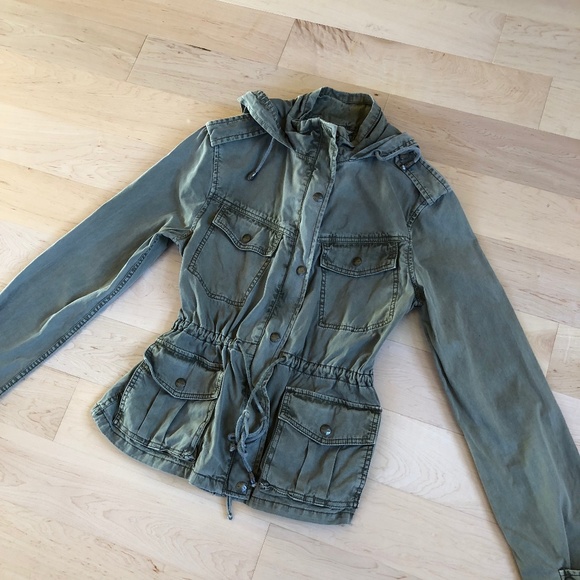 Aritzia Jackets & Blazers - Aritzia Talula Trooper Field Jacket